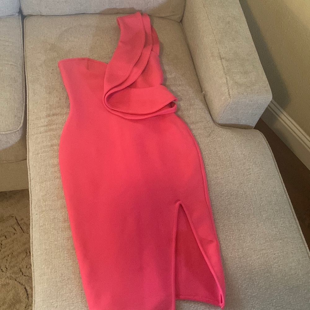 Women’s hot pink one shoulder formal dress